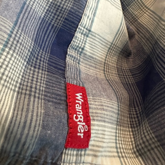 Men’s Wrangler Short Sleeve Plaid Button Down Shirt-Large - Picture 5 of 5